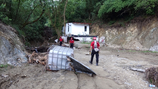 Bursa'da selde kaybolan genç kızı arama çalışmaları yeniden başladı