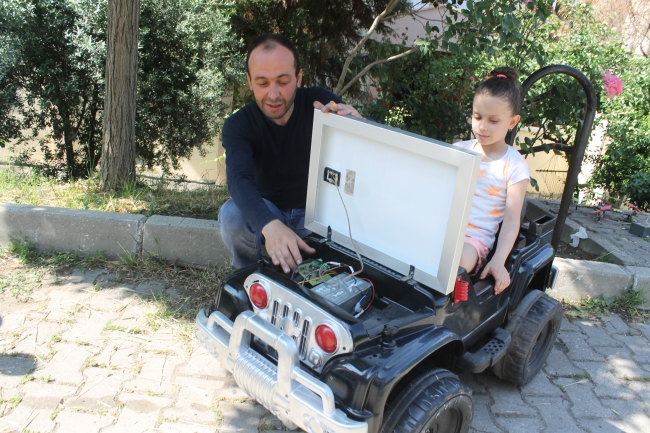 Kızı istedi, atık malzemelerden drone ve akülü araba yaptı