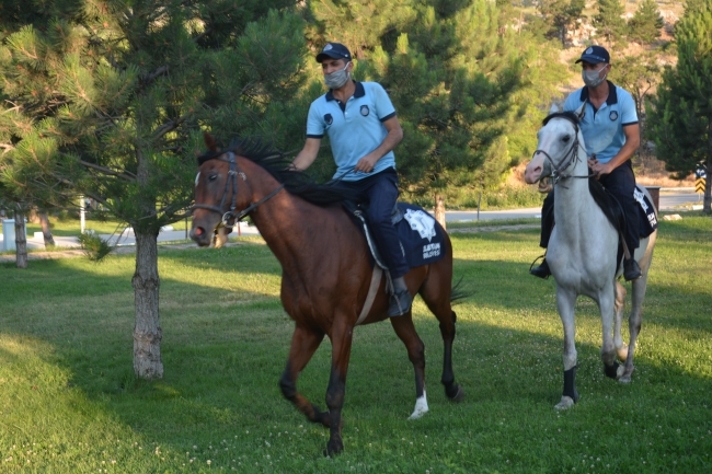 Kahramanmaraş'ta atlı zabıtalar göreve başladı