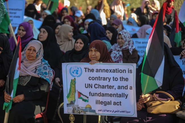 Gazzeli kadınlar, İsrail'in ilhak planını protesto etti