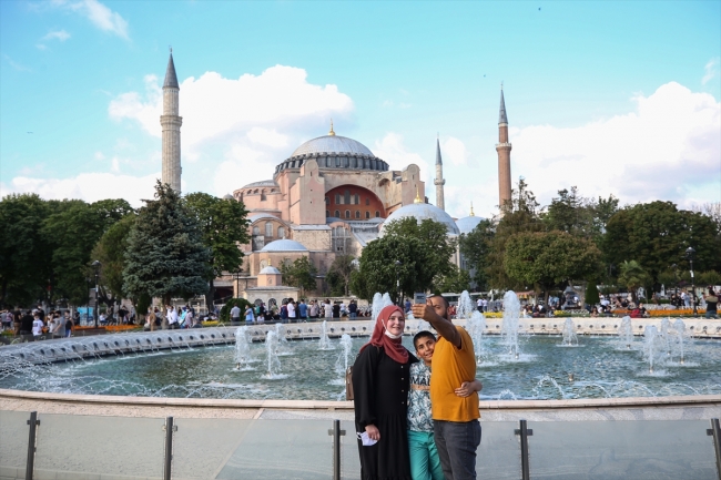 Ayasofya Camii'ne yoğun ilgi