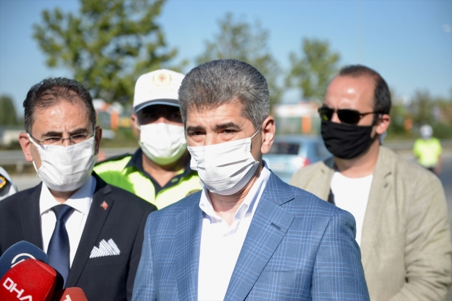 Yollarda bayram dönüşü yoğunluğu yaşanıyor