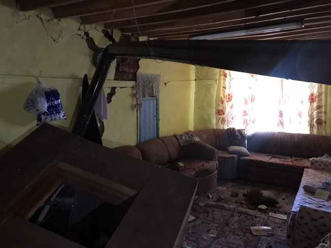 Pütürge'de 5,2 şoku: "Güm" diye ses geldi, ev gitti sandım