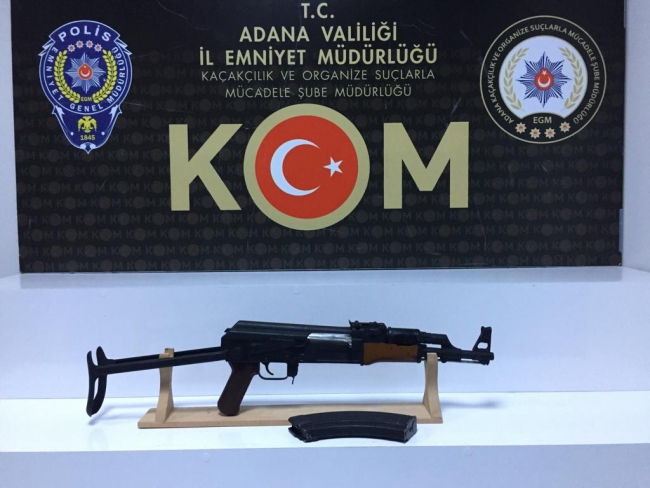 Adana'da yasa dışı silah ticareti operasyonu: 2 tutuklama