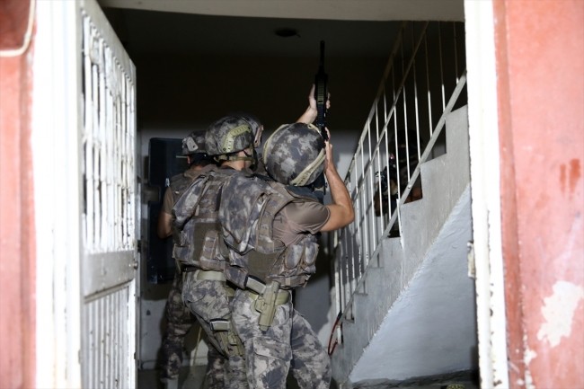 Adana'da PKK/KCK operasyonu: 13 gözaltı