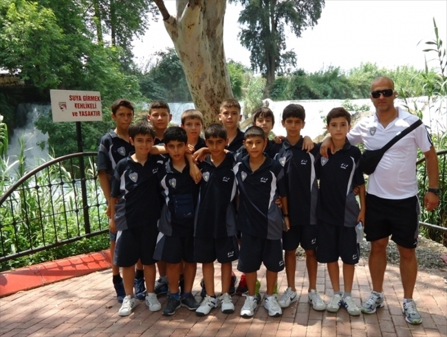 Cenk Özkacar'ın İzmir'den Lyon'a yolculuğu