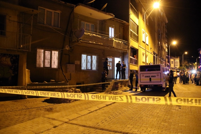 Uşak'ta iki kardeş arasında silahlı kavga: 1 ölü