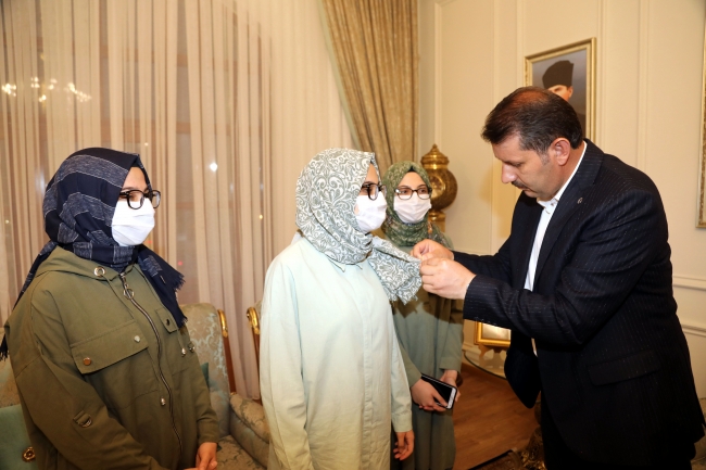 Tek yumurta üçüzlerinin tıp fakültesi başarısı