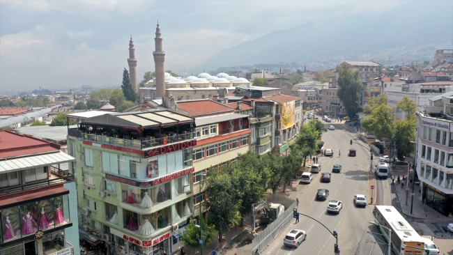 Bursa'da Tarihi Çarşı ve Hanlar Bölgesi silüetini bozan yapılardan temizlenecek