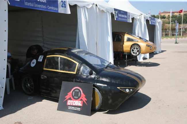 Öğrencilerin elektrikli araç rekabeti