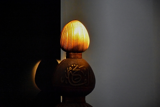 Yılda iki kez gerçekleşen 'ışık hadisesi'ni izlemek için bir araya geldiler