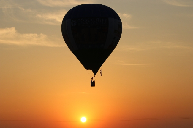 Göbeklitepe'de sıcak hava balonuyla ilk uçuş yapıldı