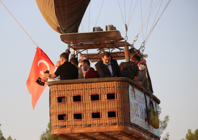 Göbeklitepe'de sıcak hava balonuyla ilk uçuş yapıldı