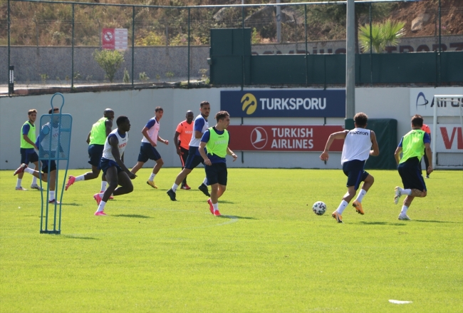 Trabzonspor'da Ekuban ve Pereira geri döndü