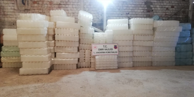İzmir'de sahte içki operasyonu: 11 bin litre etil alkol ele geçirildi