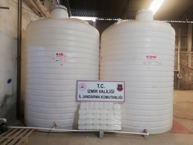 İzmir'de sahte içki operasyonu: 11 bin litre etil alkol ele geçirildi