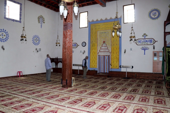 Karabük'te 569 yıllık Küre-i Hadid Camii yıllara meydan okuyor