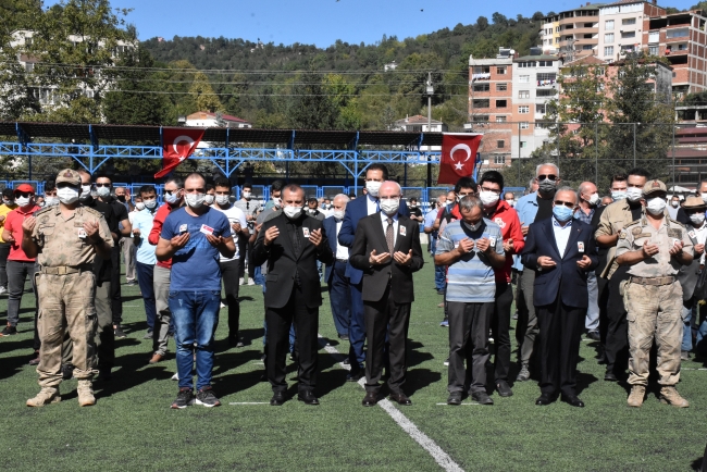 Kocaeli'deki kazada şehit olan asker son yolculuğuna uğurlandı