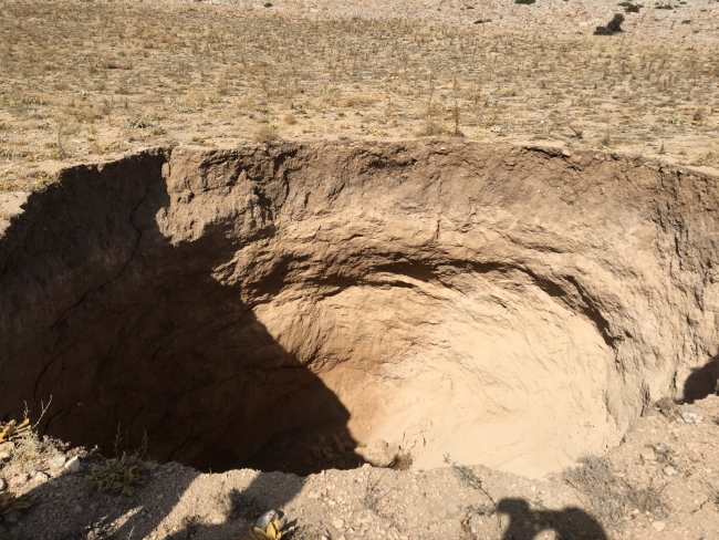 Konya'da 30 metre çapında 20 metre derinliğinde obruk oluştu