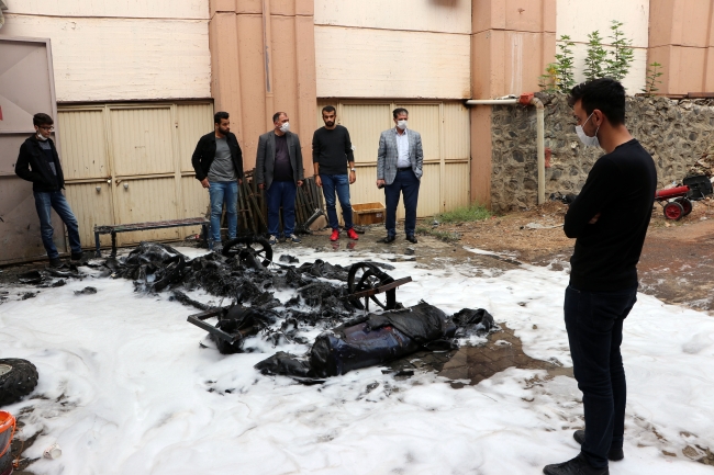 Üniversite öğrencilerinin geliştirdiği elektrikli otomobil küle döndü