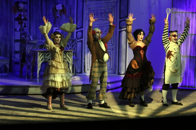 Samsun'da 'Doktor Mucize' komik operası sahnelendi