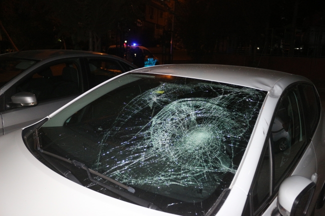 Tamir için gittiği evin penceresinden düşen işçi yaralandı