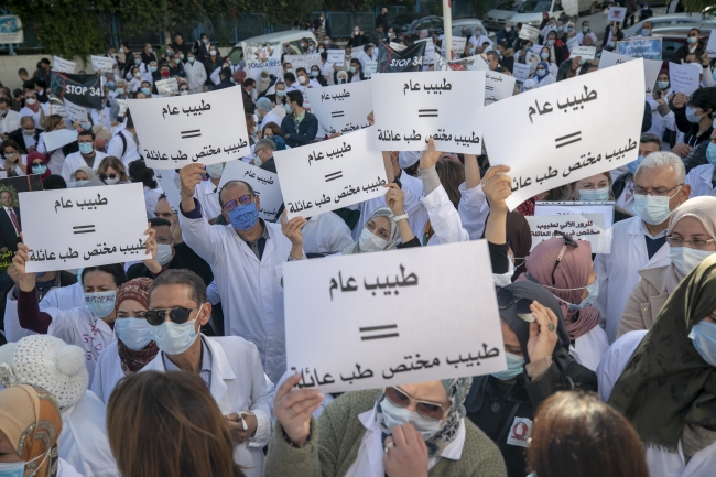 Tunus'ta doktorlar genel greve gitti