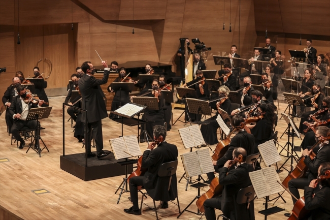 CSO yeni konser salonu ilk kez sanatseverleri ağırladı