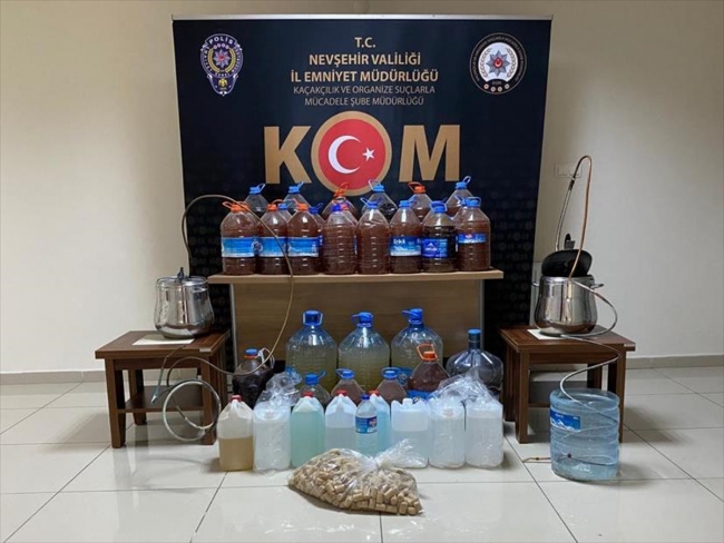 Nevşehir'de 2 bin 52 litre sahte içki ele geçirildi
