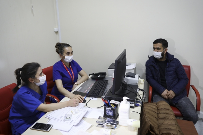 İyileşen COVID-19 hastaları "Takip Merkezleri"nde izleniyor