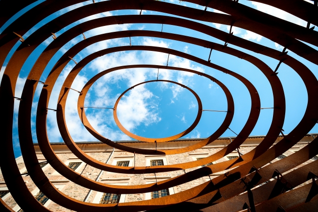 "Yaralarımızı sanat ve bilimle güce dönüştürebiliriz"