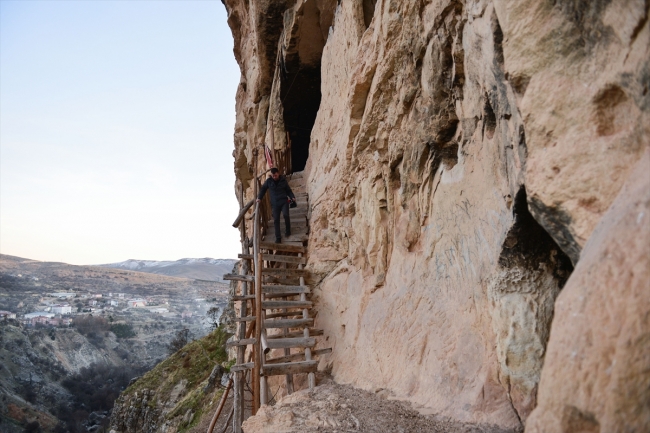 'Urartu Mağaraları' turizme kazandırılacak