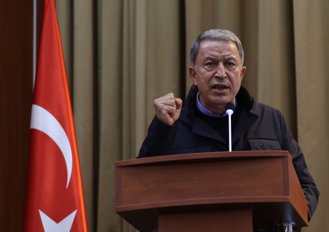 Bakan Akar ve komuta kademesi Bakü'de