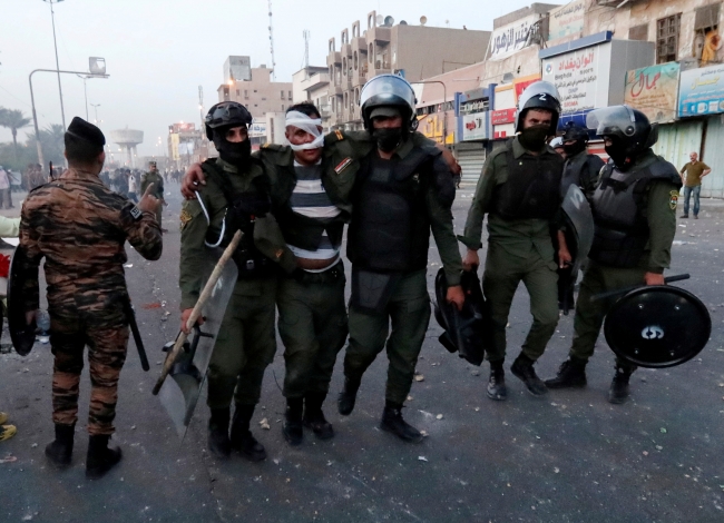 Irak'ın başkenti Bağdat'ta hükümet karşıtı protestolar düzenleniyor. Fotoğraf: Reuters