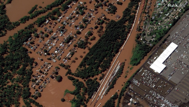 Ida Kasırgası'nın vurduğu ABD'de kuyruklar uzadı
