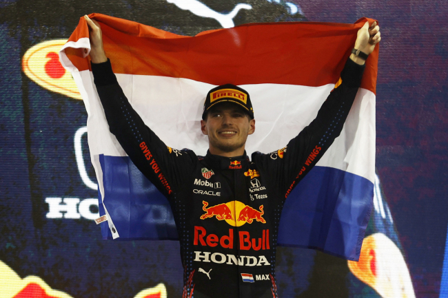 Formula 1'de şampiyon Verstappen