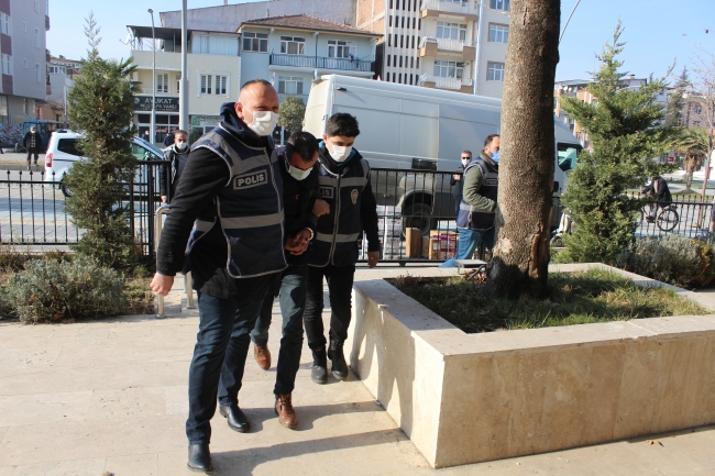 Yorgun mermi ile vurulan genç kız yaşam mücadelesi veriyor