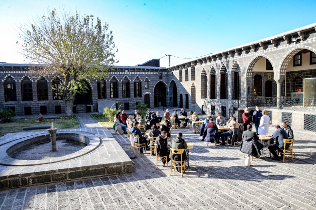 Profesyonel turist rehberleri Diyarbakır’ı dünyaya tanıtacak