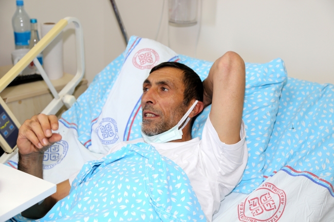 Şehit babası olan tır şoförü Kazakistan'dan ambulans uçakla getirildi