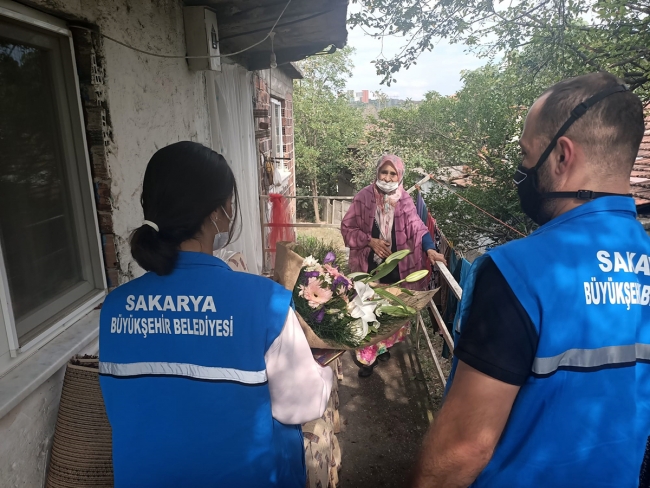 Pandemi süresince 912 yaşlıya her ay psikolojik destek