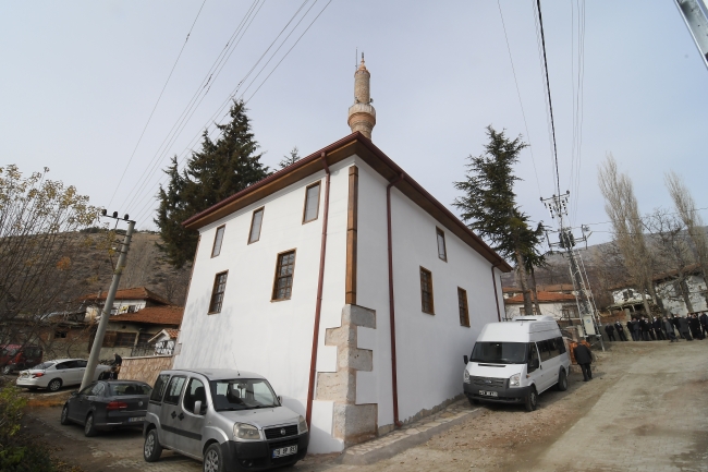 Çorum'da restore edilen Osmanlı dönemine ait cami ibadete açıldı