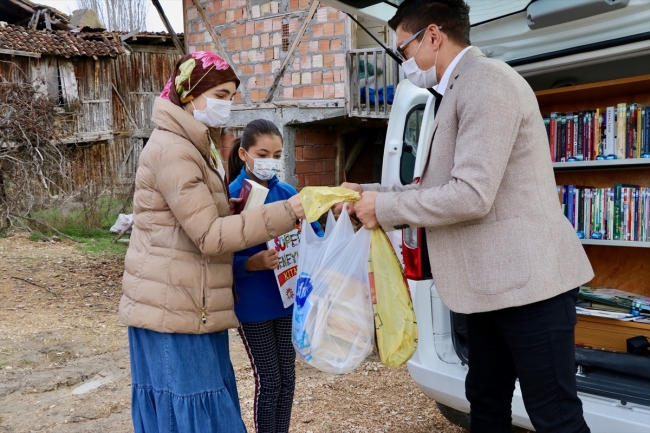 6 yaşındaki de 80 yaşındaki de yolunu gözlüyor