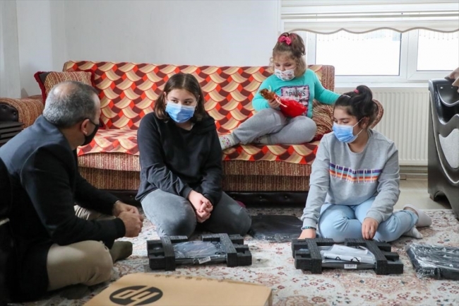 Ordu Valisi yetim ve öksüz çocukları sevindirdi