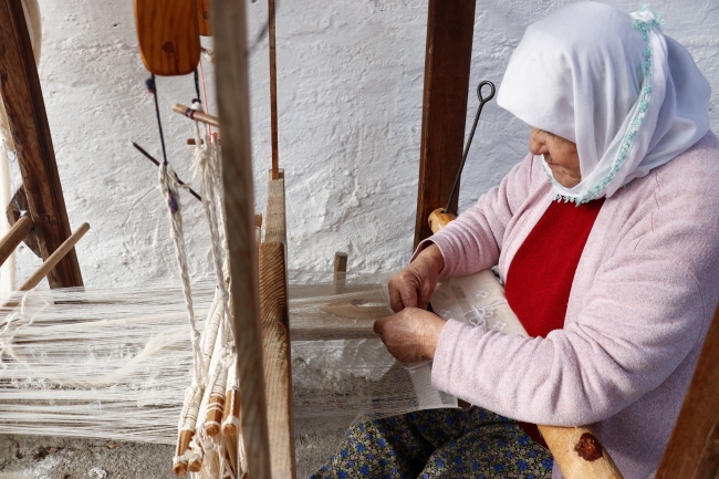Fethiye'nin "üzümlü dastarı dokuması" tescillendi