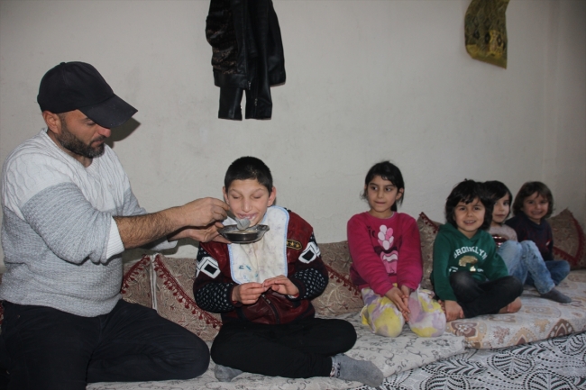 Hakkarili aile engelli çocuklarının tedavisi için yardım bekliyor