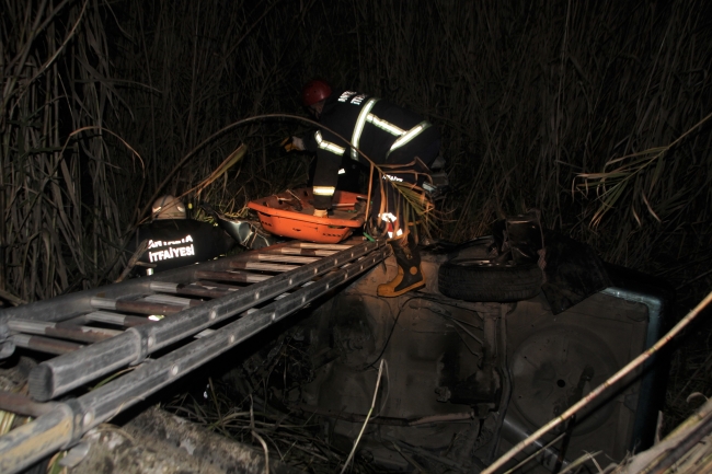 Antalya'da iki otomobil çarpıştı: 6 ölü