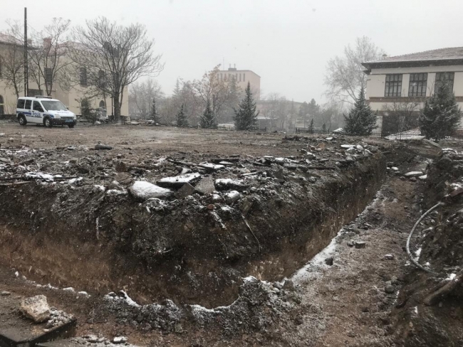 İnşaatta bulunan kemikler müzeye teslim edildi