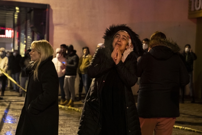 Zeytinburnu'nda yangın paniği