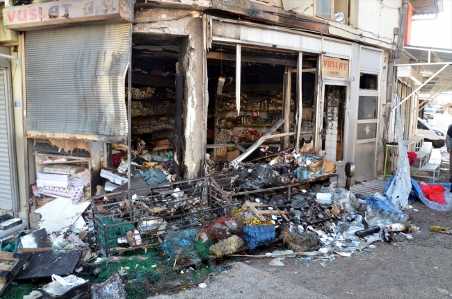 Tokat'ta yangın: 7 iş yeri zarar gördü