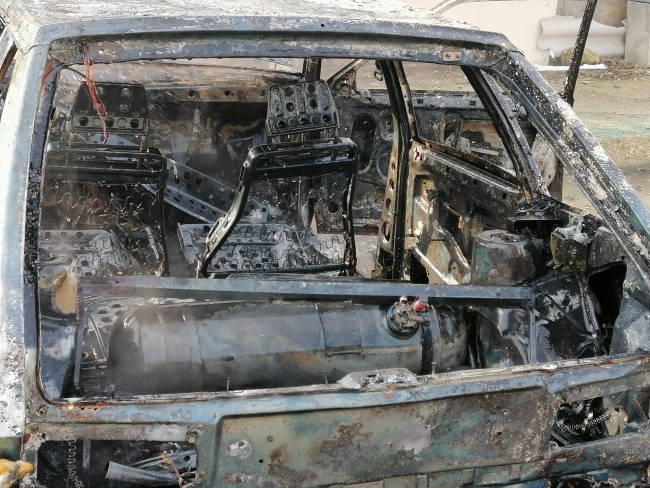 Tekirdağ'da park halindeki araç yandı